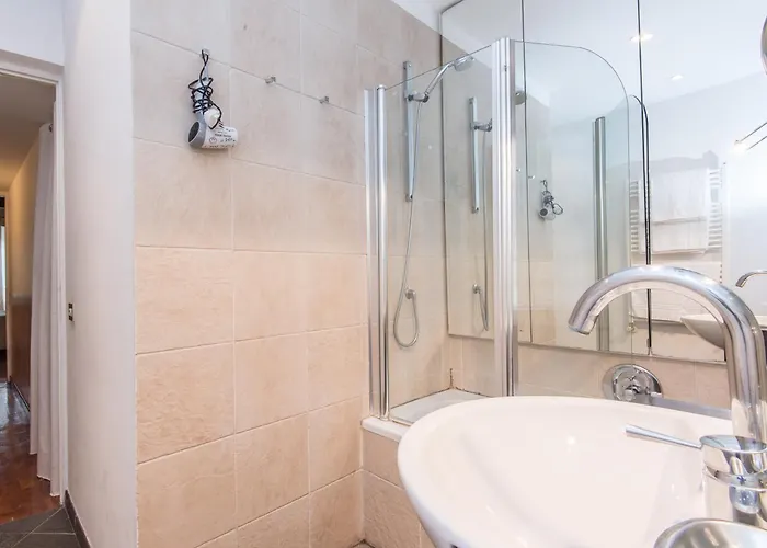 Spacious 2br In The Historic Center *