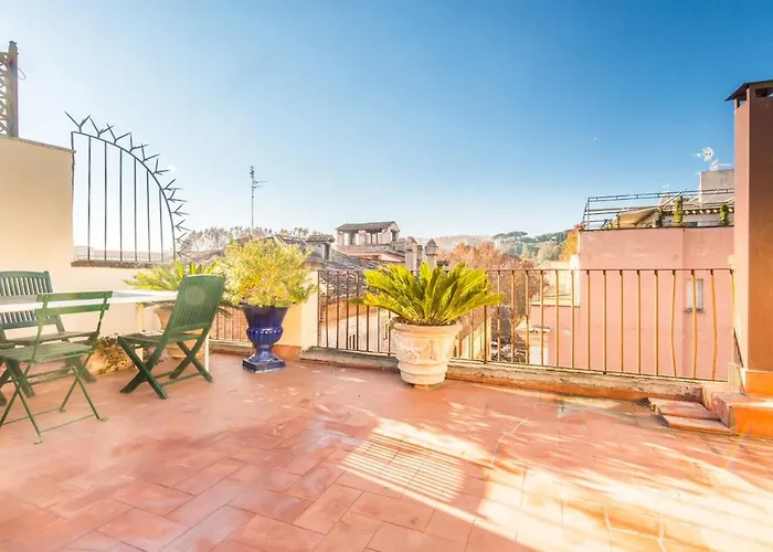 Spacious 2br In The Historic Center Appartamento *