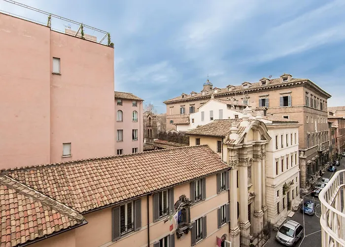 Spacious 2br In The Historic Center * Roma
